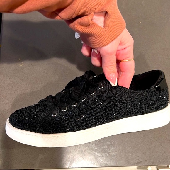 Never Worn Nine West Bejeweled Sneakers Size 10 - Picture 1 of 8